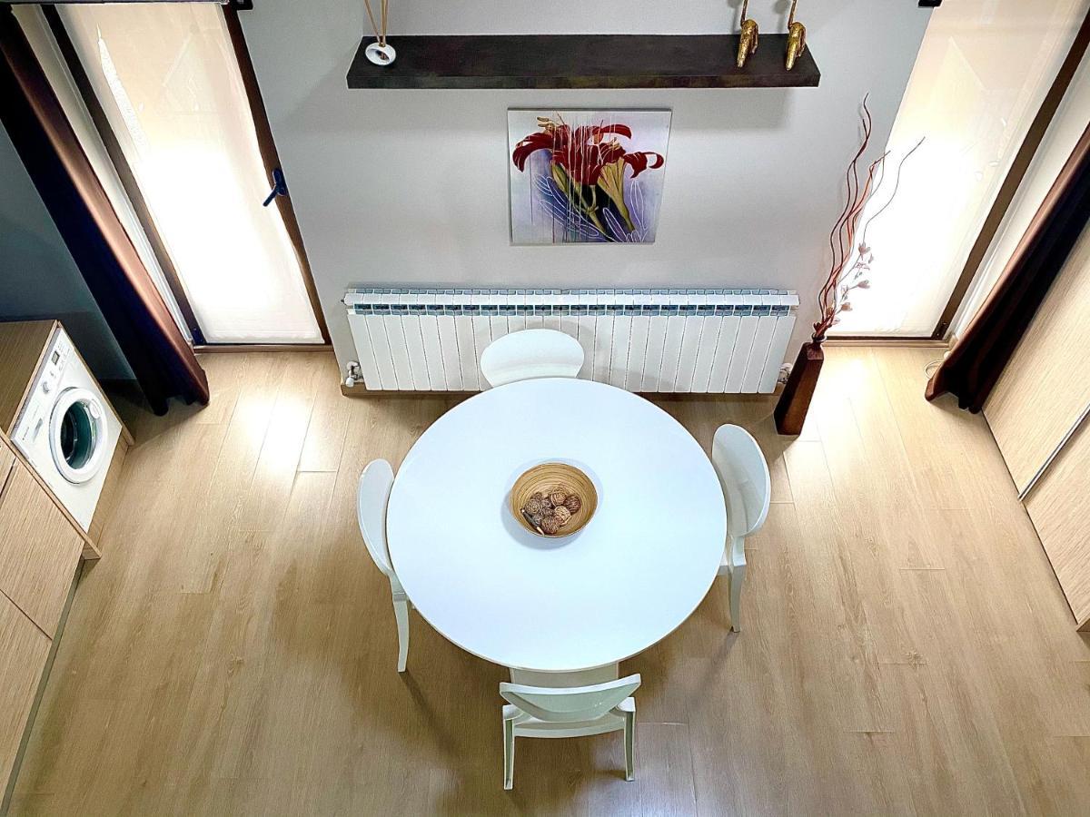 Apartamentos Lorione Olite Luaran gambar