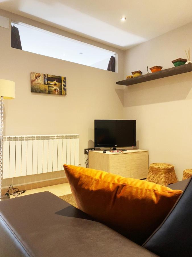 Apartamentos Lorione Olite Luaran gambar