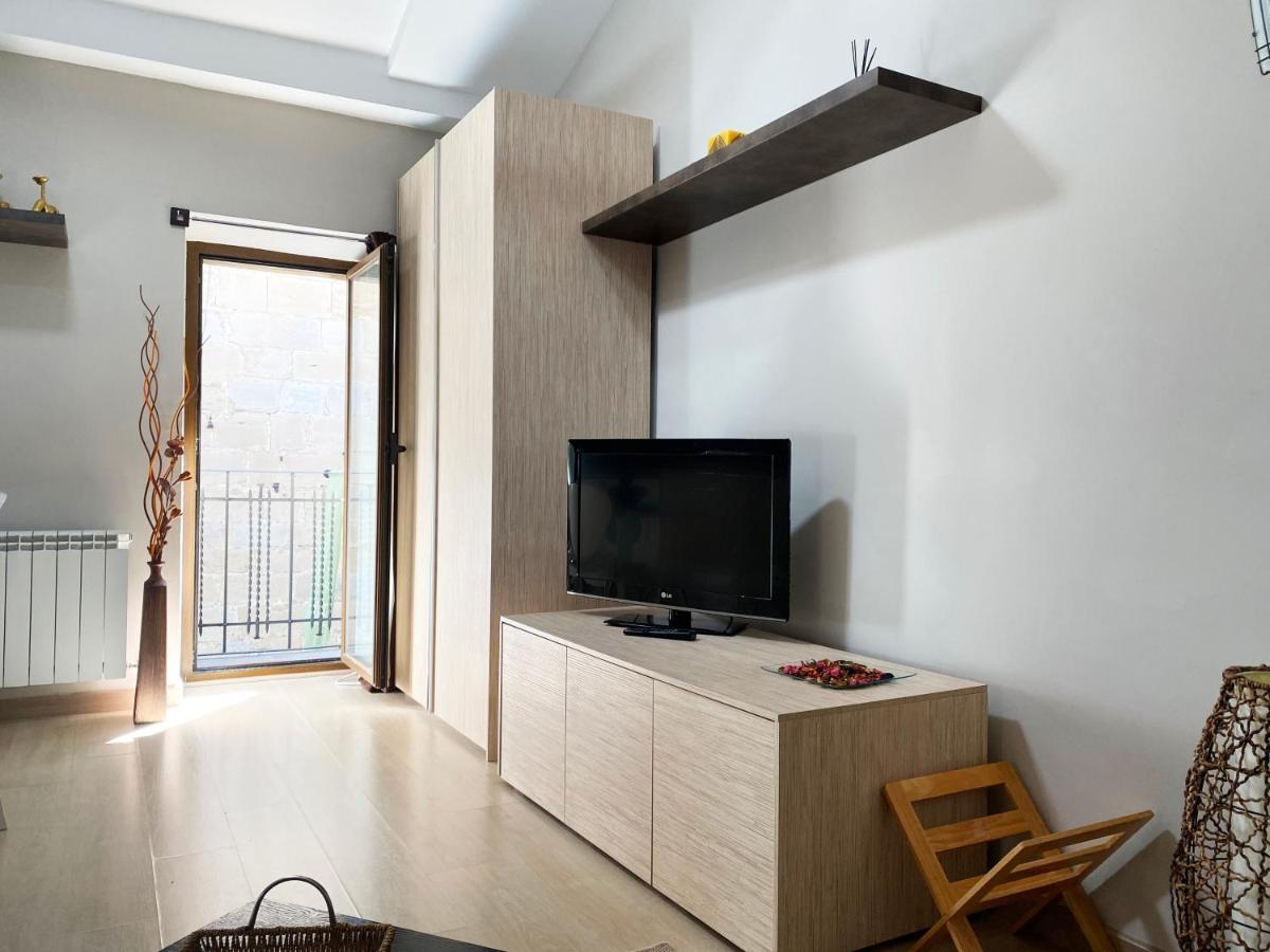 Apartamentos Lorione Olite Luaran gambar