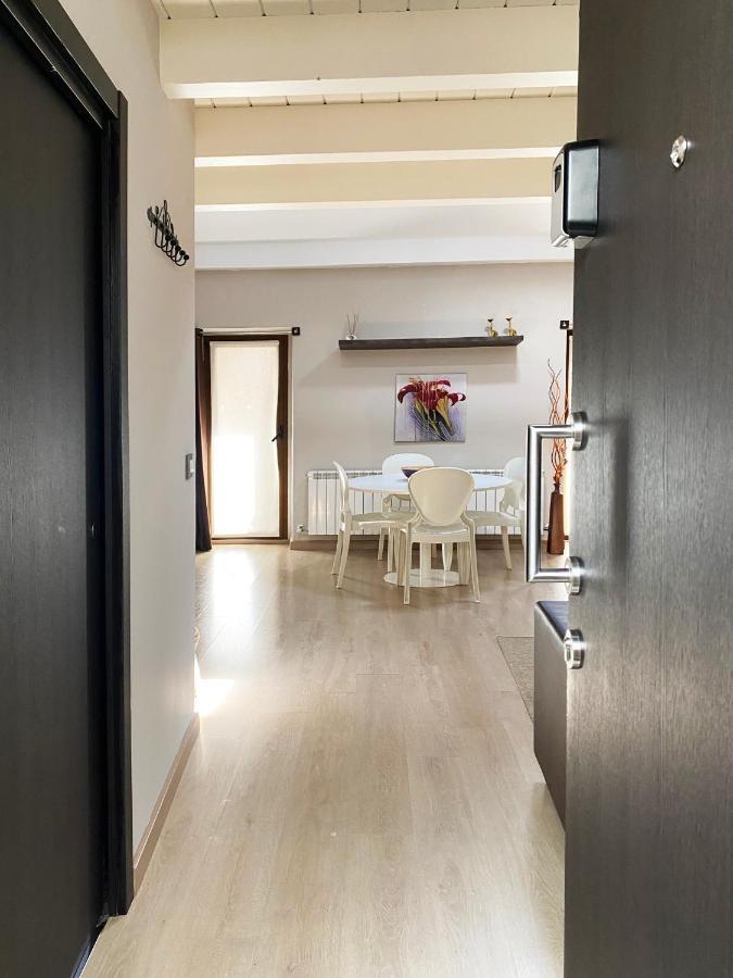 Apartamentos Lorione Olite Luaran gambar