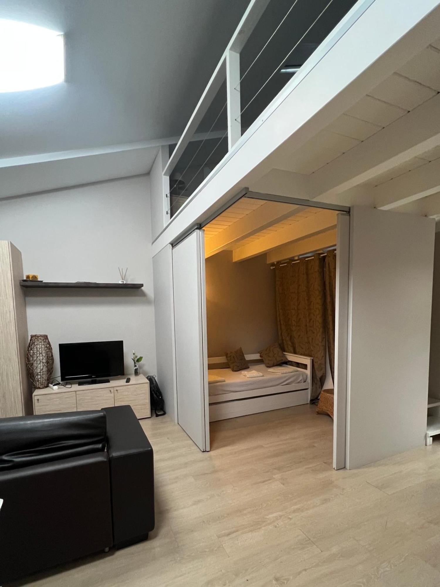 Apartamentos Lorione Olite Luaran gambar